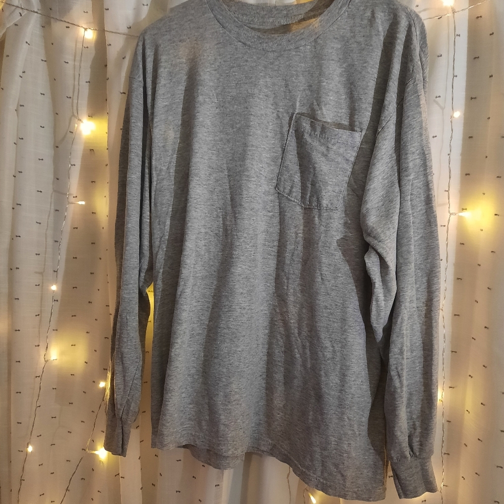 Mens long-sleeved with pocket